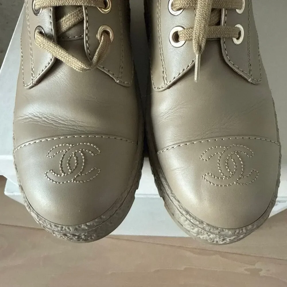 CHANEL CC Logo Beige Leather Turnlock Combat Boots SZ 36.5